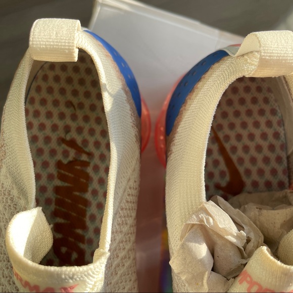 Nike Air VaporMax Flyknit MOC 2 Running Shoe Sail /Anthracite-Sand-Wheat Size 8 - Picture 6 of 6